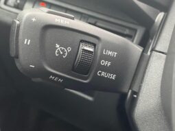 Peugeot 3008 Active Pack / EAT8 / 1.5 BlueH complet