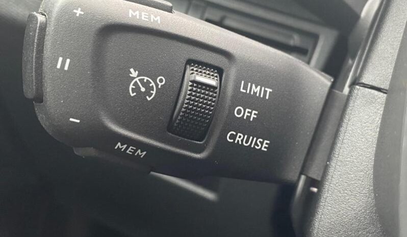 Peugeot 3008 Active Pack / EAT8 / 1.5 BlueH complet