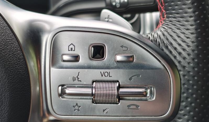 Mercedes-Benz GLB 200 AMG Line / AHK / Keyless complet