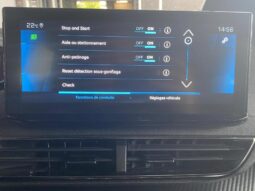 Peugeot 3008 Active Pack / EAT8 / 1.5 BlueH complet