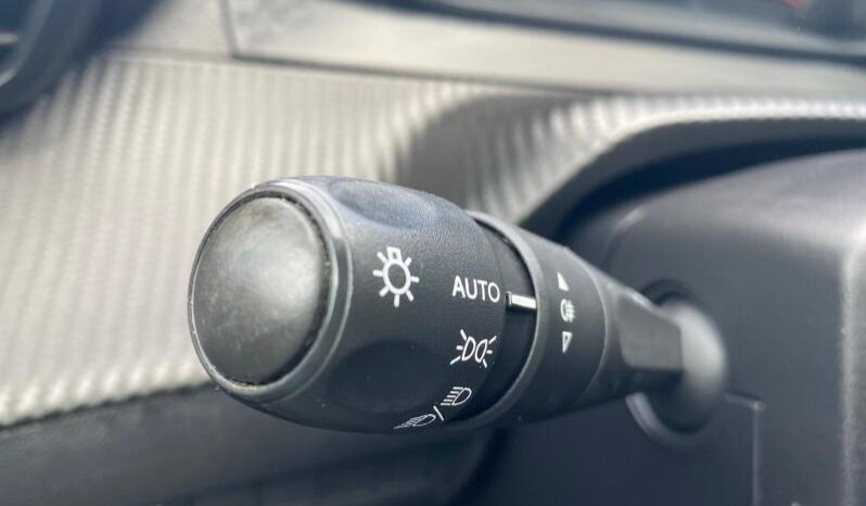 Peugeot 208 Active / GPS complet