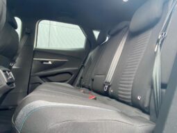 Peugeot 3008 Active Pack / EAT8 / 1.5 BlueH complet