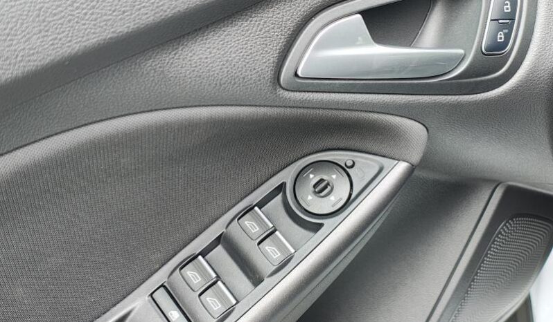 Ford Focus 1.5 TDCi / Clipper / Carplay complet