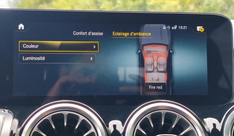Mercedes-Benz GLB 200 AMG Line / AHK / Keyless complet