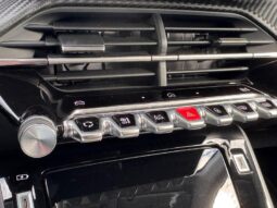 Peugeot 208 Allure / GPS / Carplay complet