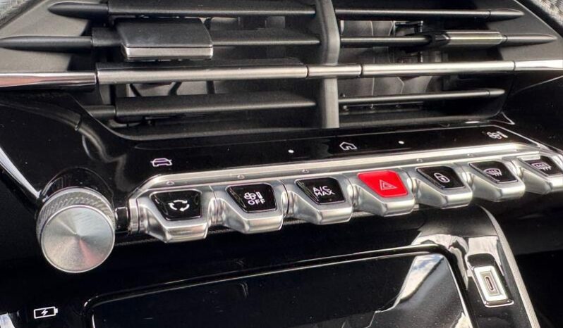 Peugeot 208 Allure / GPS / Carplay complet