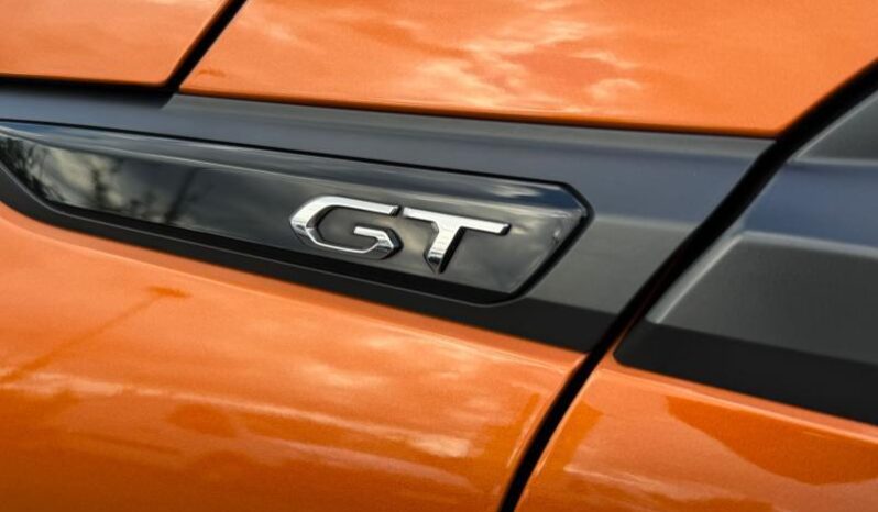 Peugeot 2008 GT / EAT8 / 1.5 BlueHDi complet