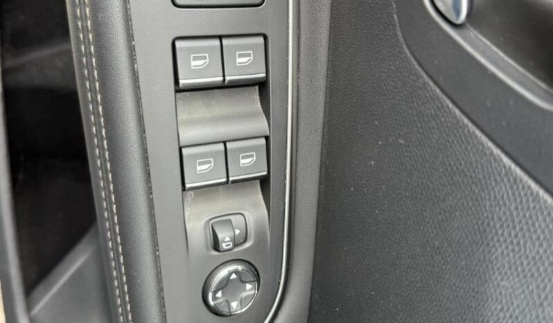 Peugeot 3008 GT / EAT8 / Toit Ouvrant complet
