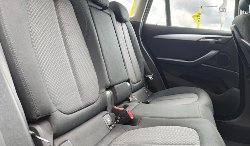 BMW Serie X X1 SDrive 16d / Auto / Attache re complet