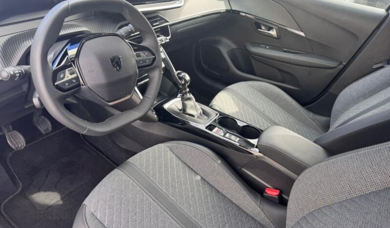 Peugeot 208 Allure / GPS / Carplay complet