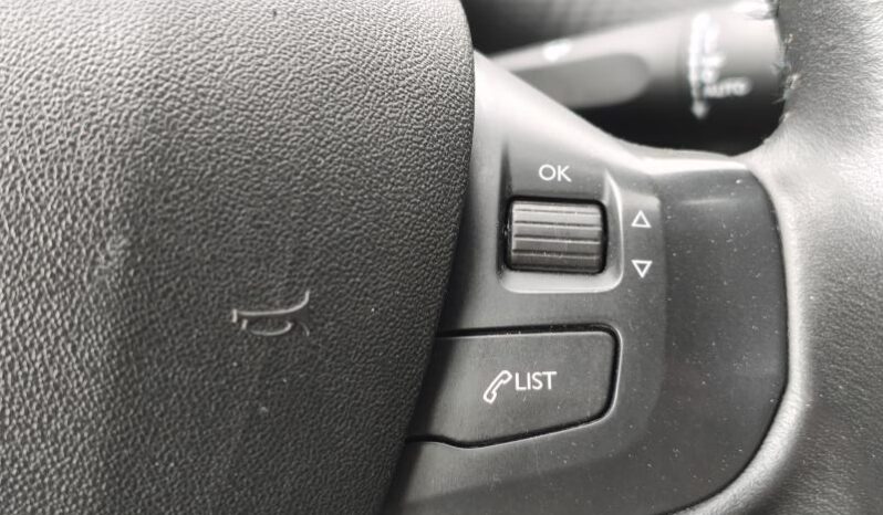 Peugeot 2008 Style complet
