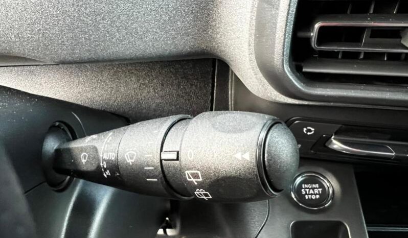 Peugeot Rifter GT / EAT8 / 0 km ! complet