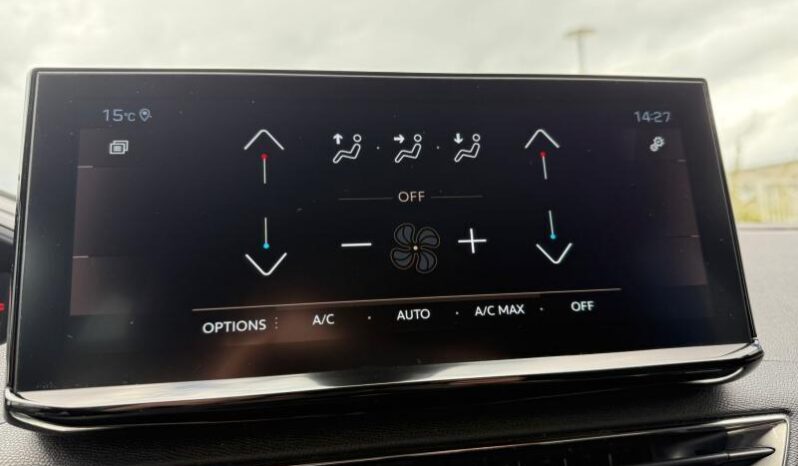 Peugeot 3008 GT / EAT8 / Toit Ouvrant complet