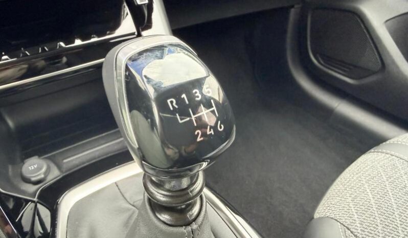 Peugeot 208 Allure / Carplay / GPS complet