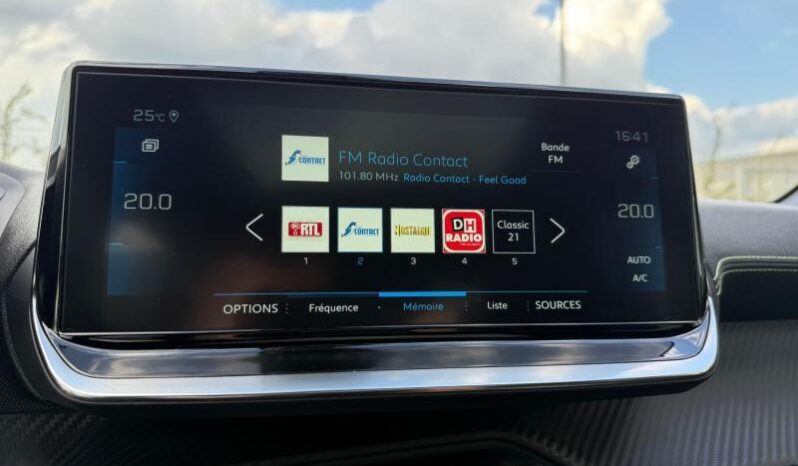 Peugeot 2008 GT / EAT8 / 1.5 BlueHDi complet