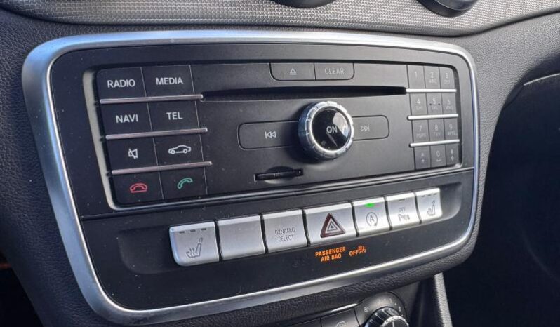 Mercedes-Benz CLA 180 Shooting Brake / Avantgarde complet