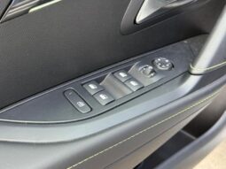 Peugeot 208 GT / LED / Carplay complet