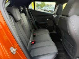 Peugeot 2008 GT / EAT8 / 1.5 BlueHDi complet