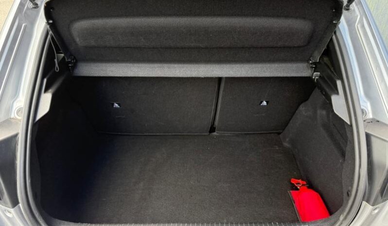 Peugeot 208 GT / LED / Carplay complet