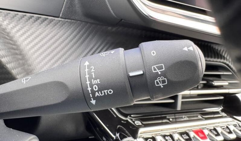 Peugeot 208 Allure / GPS / Carplay complet
