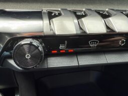 Peugeot 3008 GT / EAT8 / Toit Ouvrant complet