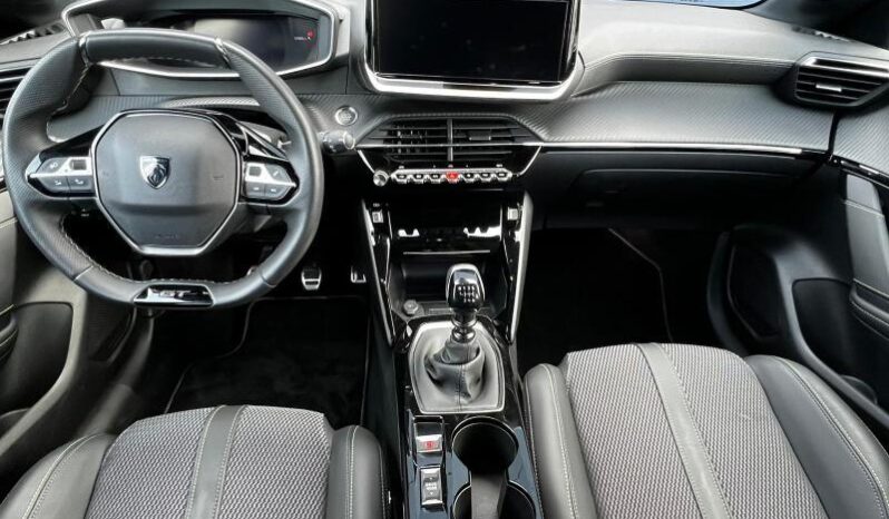 Peugeot 208 GT / Carplay / LED complet