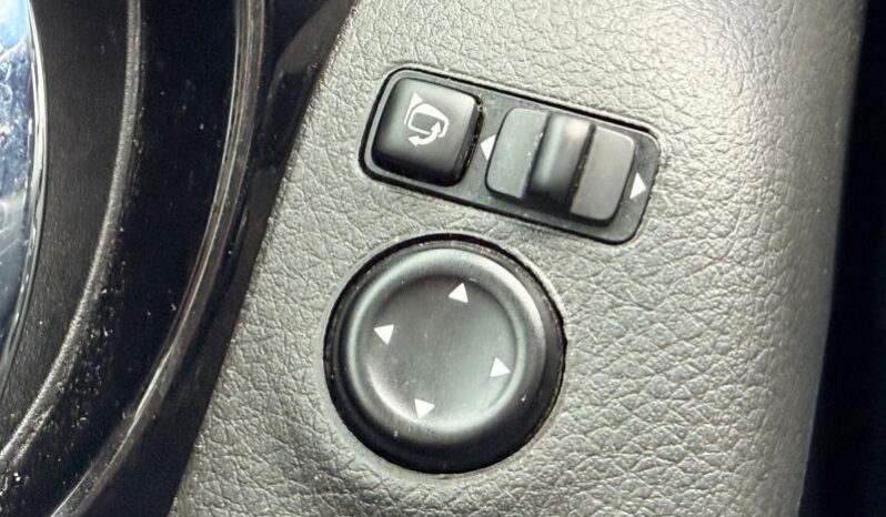 Nissan Qashqai 1.3 DIG-T / DCT7 / N-Connecta complet