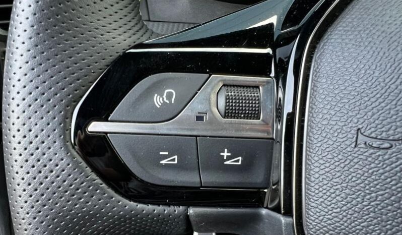 Peugeot 208 GT / Carplay / LED complet