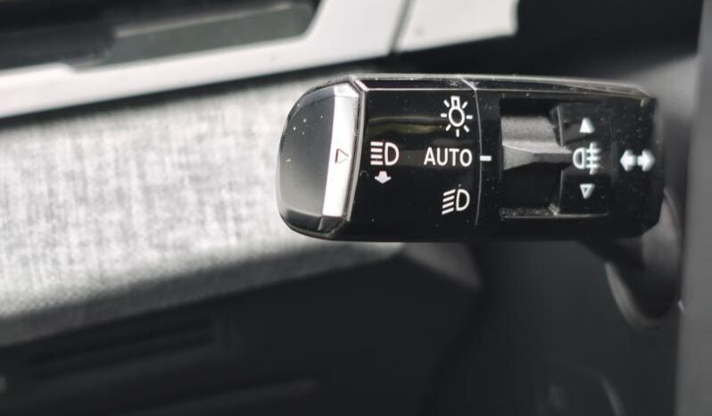 Peugeot 5008 GT complet