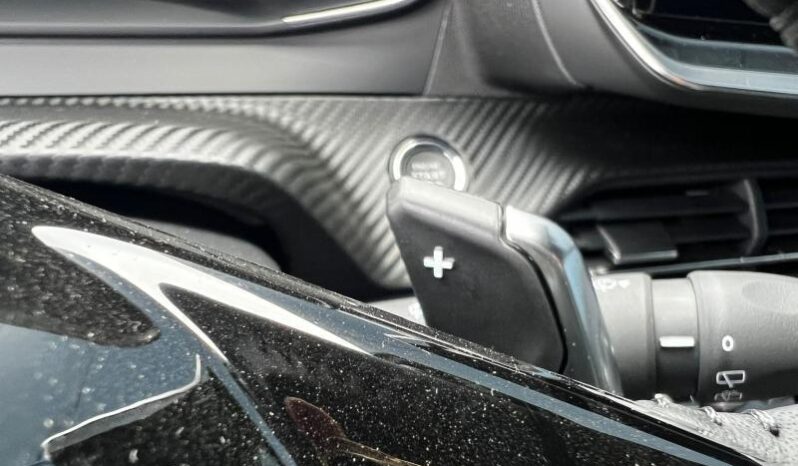 Peugeot 2008 Allure / E-DSC6 / MHEV complet