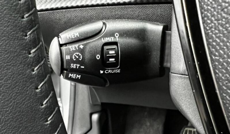 Peugeot 208 Allure / Full LED / Carplay complet