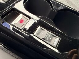 Peugeot 2008 Allure / MHEV / E-DSC6 complet