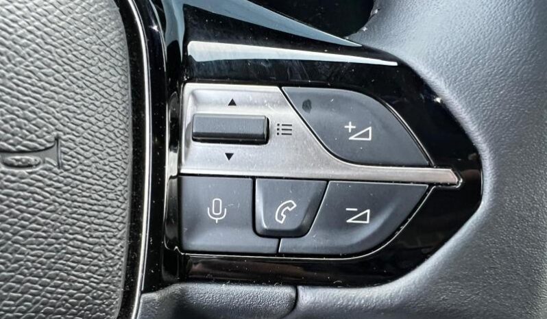 Peugeot 408 Allure / EAT8 / GPS complet