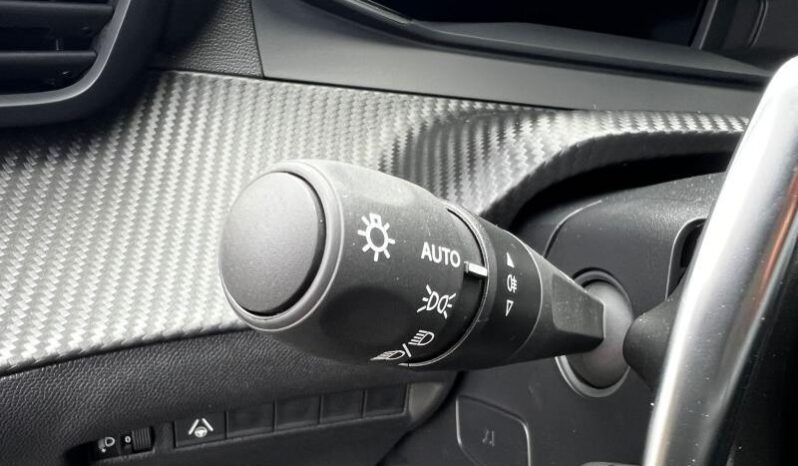 Peugeot 2008 Allure / E-DSC6 / MHEV complet