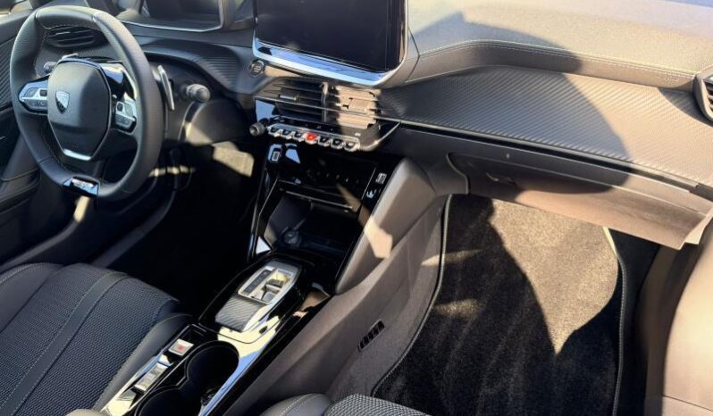 Peugeot 2008 GT / MHEV / E-DSC6 complet