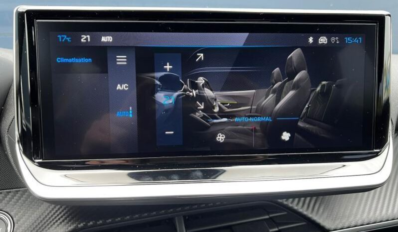 Peugeot 2008 Allure / E-DSC6 / MHEV complet