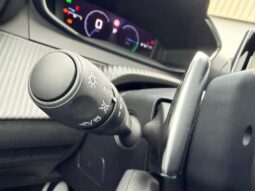 Peugeot 2008 Allure / MHEV / E-DSC6 complet