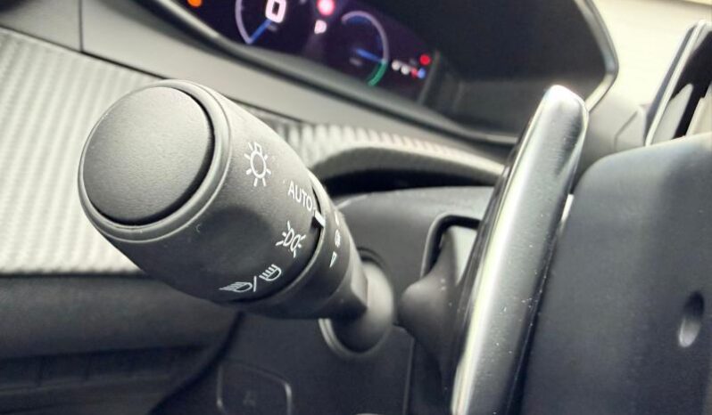 Peugeot 2008 Allure / MHEV / E-DSC6 complet