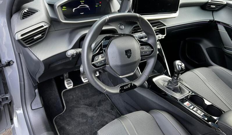Peugeot 208 GT / Carplay / LED complet