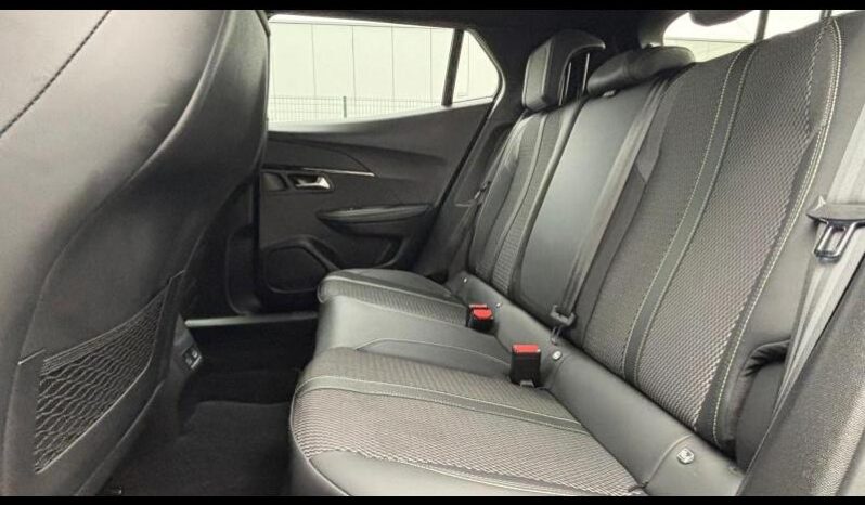 Peugeot 2008 GT / EAT8 / 130ch complet