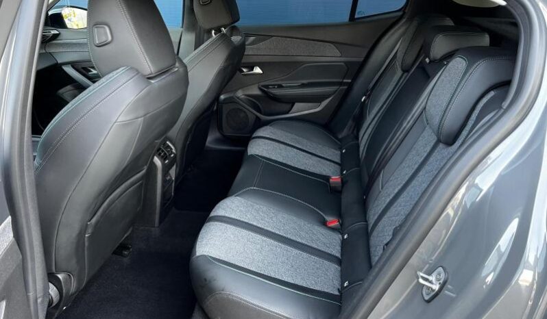 Peugeot 408 Allure / EAT8 / GPS complet