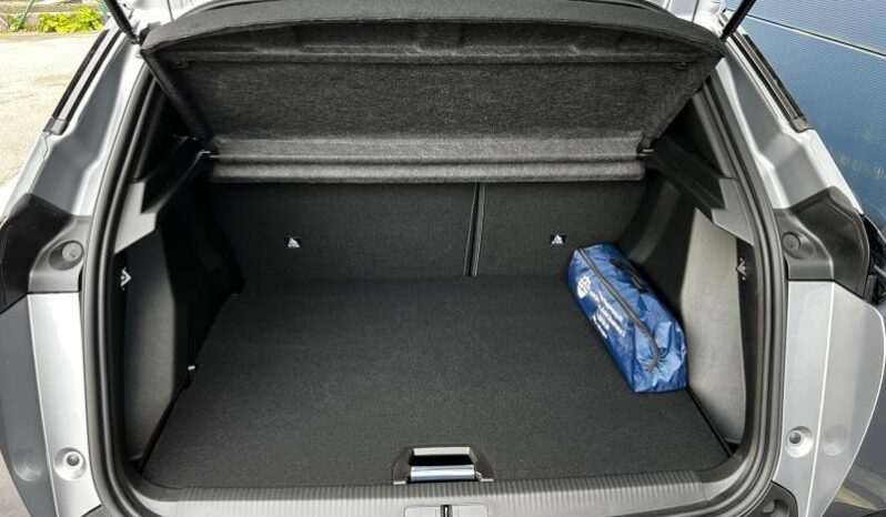 Peugeot 2008 Allure / E-DSC6 / MHEV complet
