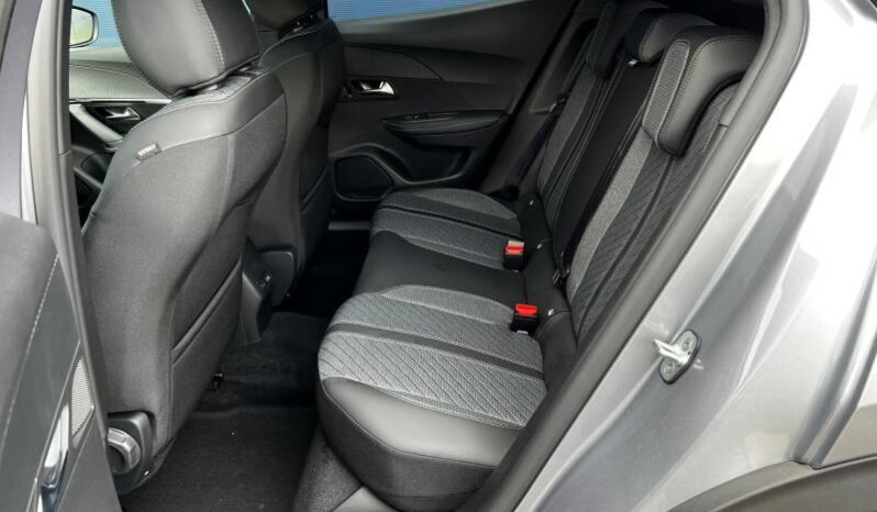Peugeot 2008 Allure / E-DSC6 / MHEV complet