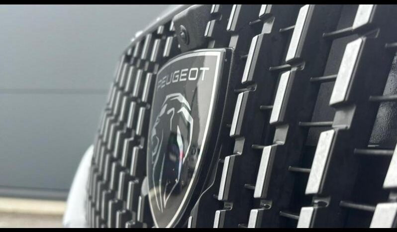 Peugeot 2008 GT / EAT8 / 130ch complet