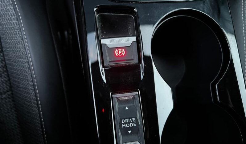 Peugeot 208 Allure / Hybrid complet