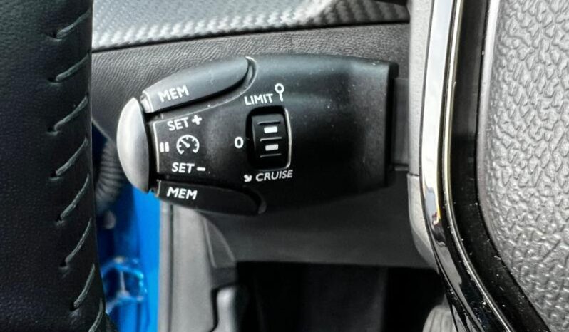 Peugeot 208 Allure / Carplay / GPS complet