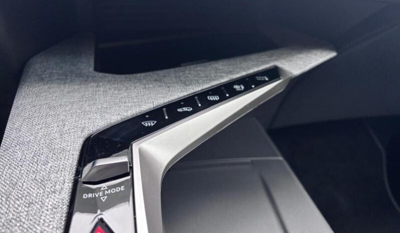 Peugeot 3008 325 Dual Motor / Launch Edition complet