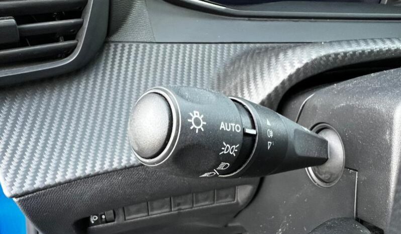 Peugeot 208 Allure / Carplay / GPS complet