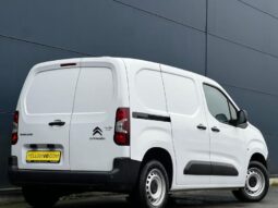 Citroen Berlingo Light / Carplay / GPS complet