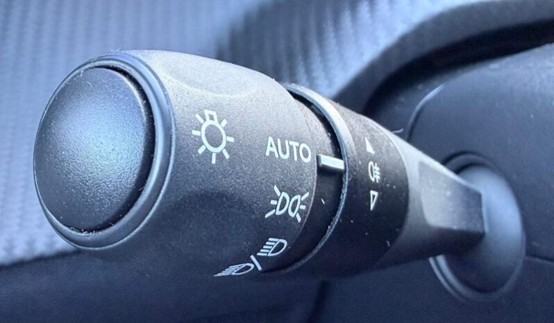 Peugeot 208 Allure / LED / GPS complet